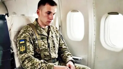 «Приберіть його від мене»: фатальна помилка пасажирки бізнес-класу, яка не впізнала свого сусіда - 3 Квітня, 2026