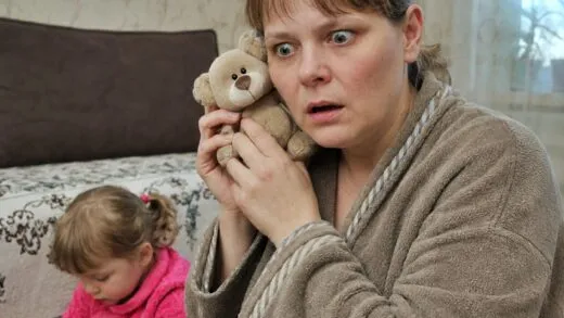 Ніна увімкнула записи з нової іграшки доньки й несподівано почула голос чоловіка | 30 Липня, 2026