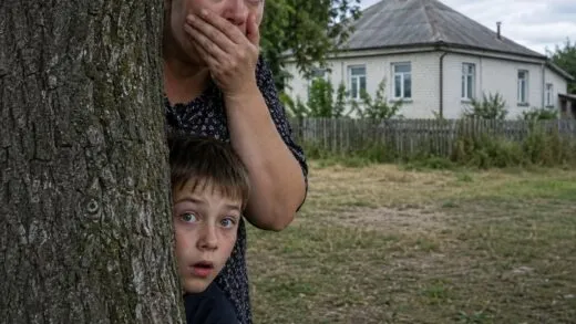По дороге от станции сын признался, что слышал ночной разговор мужа о нас, и мы решили сначала понаблюдать за домом | 11 августа, 2026