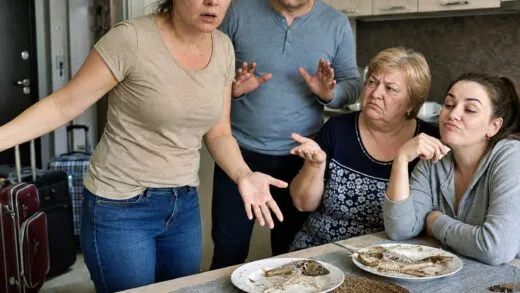Проверка чувств началась с незваных родственников и быстро показала, как жених представляет совместную жизнь... | 6 августа, 2026